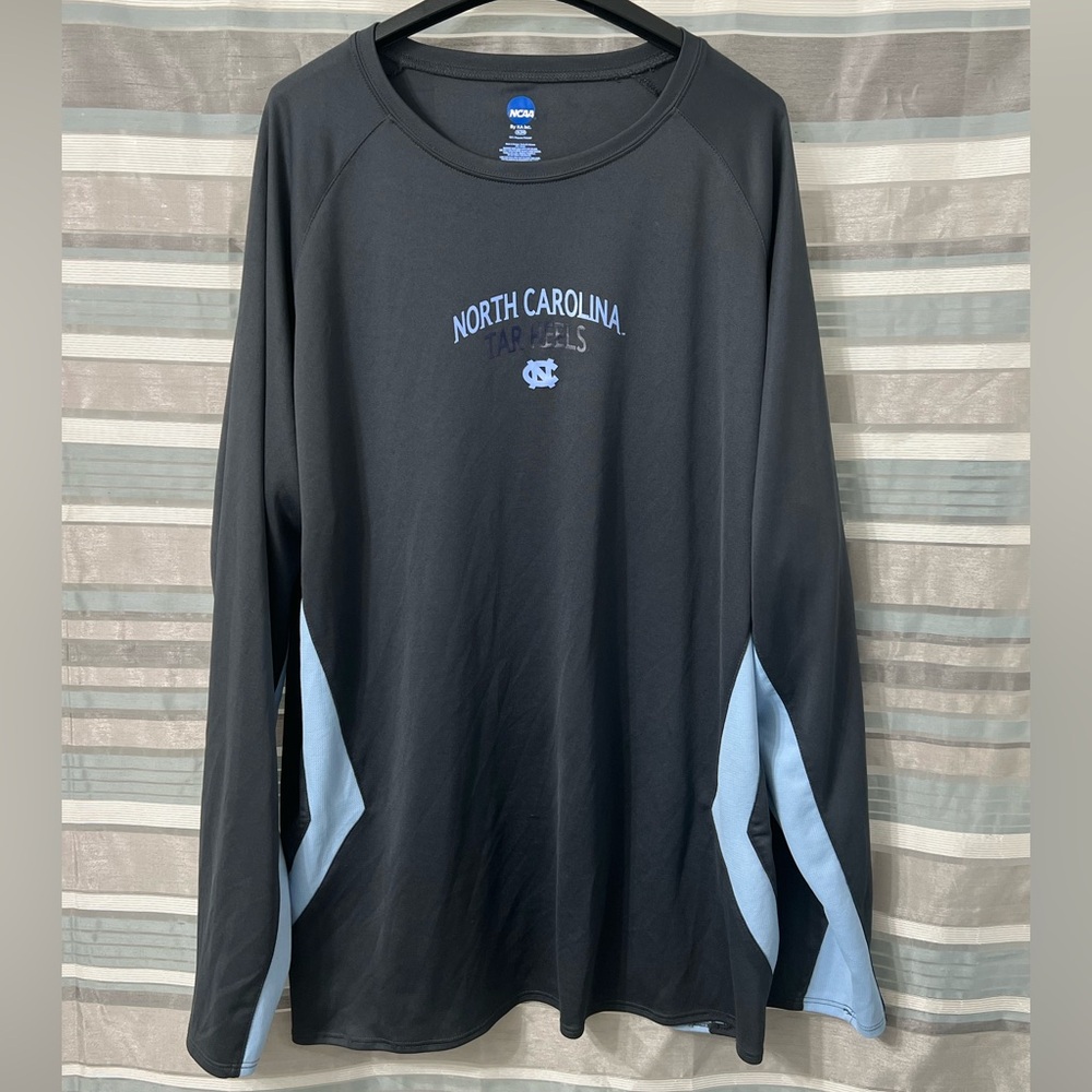 North Carolina Tar Heels Long Sleeve Gray Performance Shirt